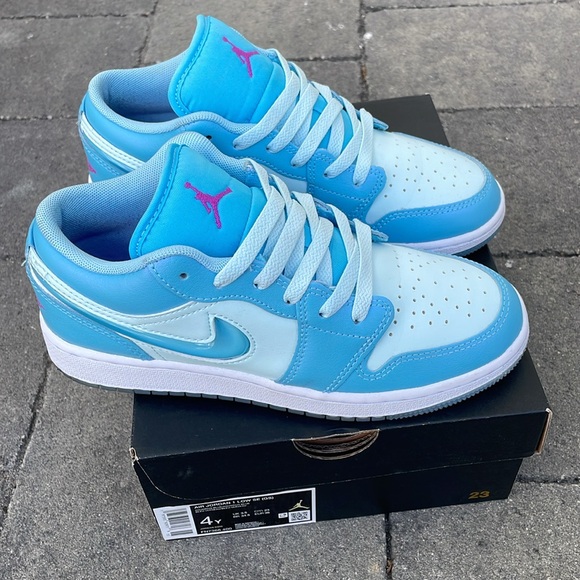 Jordan Shoes - Air Jordan 1 Low SE - Older Kids Shoes